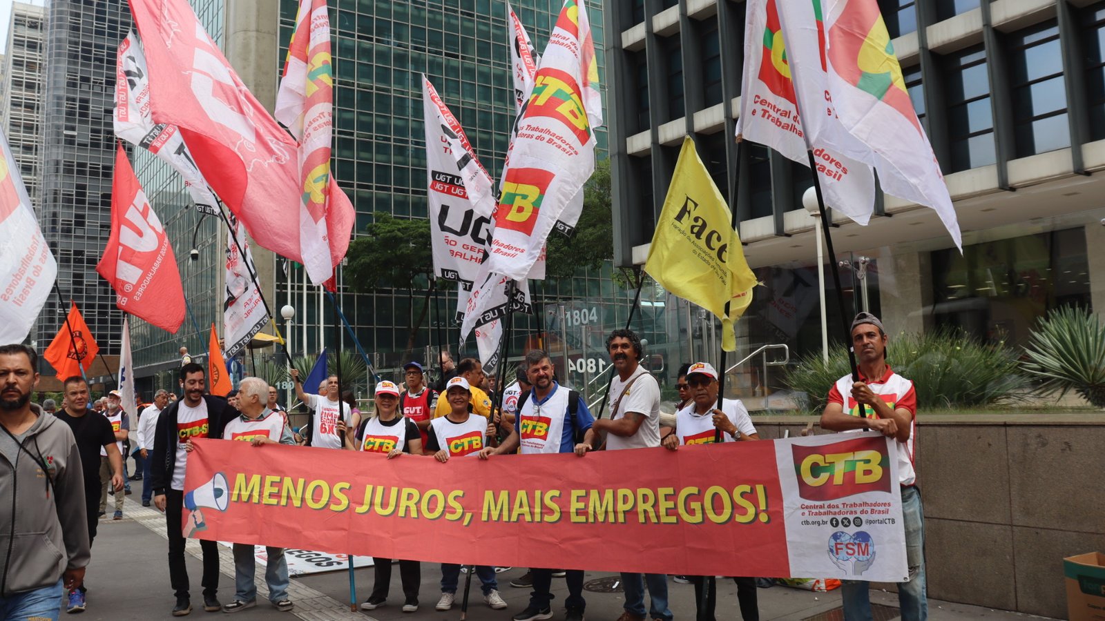 O sindicalismo classista deve se posicionar nas eleições de 2026. Entenda suas prioridades para um novo ciclo de desenvolvimento. O sindicalismo classista deve se posicionar nas eleições de 2026. Entenda suas prioridades para um novo ciclo de desenvolvimento.