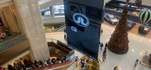 Entenda os direitos sobre trocas de presentes de Natal e como o Código de Defesa do Consumidor rege essas situações.