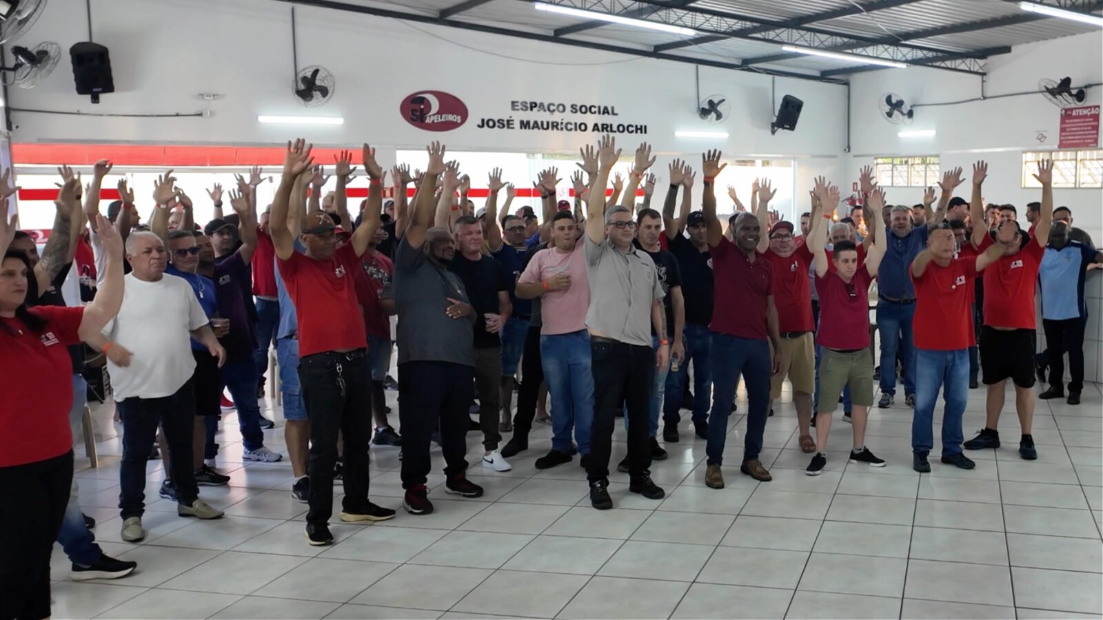 Sindicato da Alimentação de S. J. Campos aprova filiação à CUT e novo estatuto