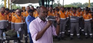 O Sintepav-BA realizou uma assembleia com os trabalhadores da empresa de Mineração R&D, localizada na cidade de Ipiaú, sobre os direitos dos trabalhadores e o cumprimento do Acordo Coletivo de Trabalho. Na foto: Bebeto Galvão.