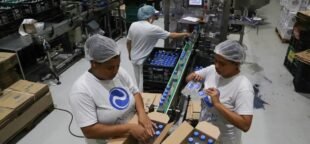 O impacto da jornada de trabalho na saúde é profundo. Veja como a redução da carga horária pode beneficiar os trabalhadores. Foto: Agência Brasil