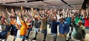 Metalúrgicos de Curitiba dão prazo ao Sindimetal até quinta