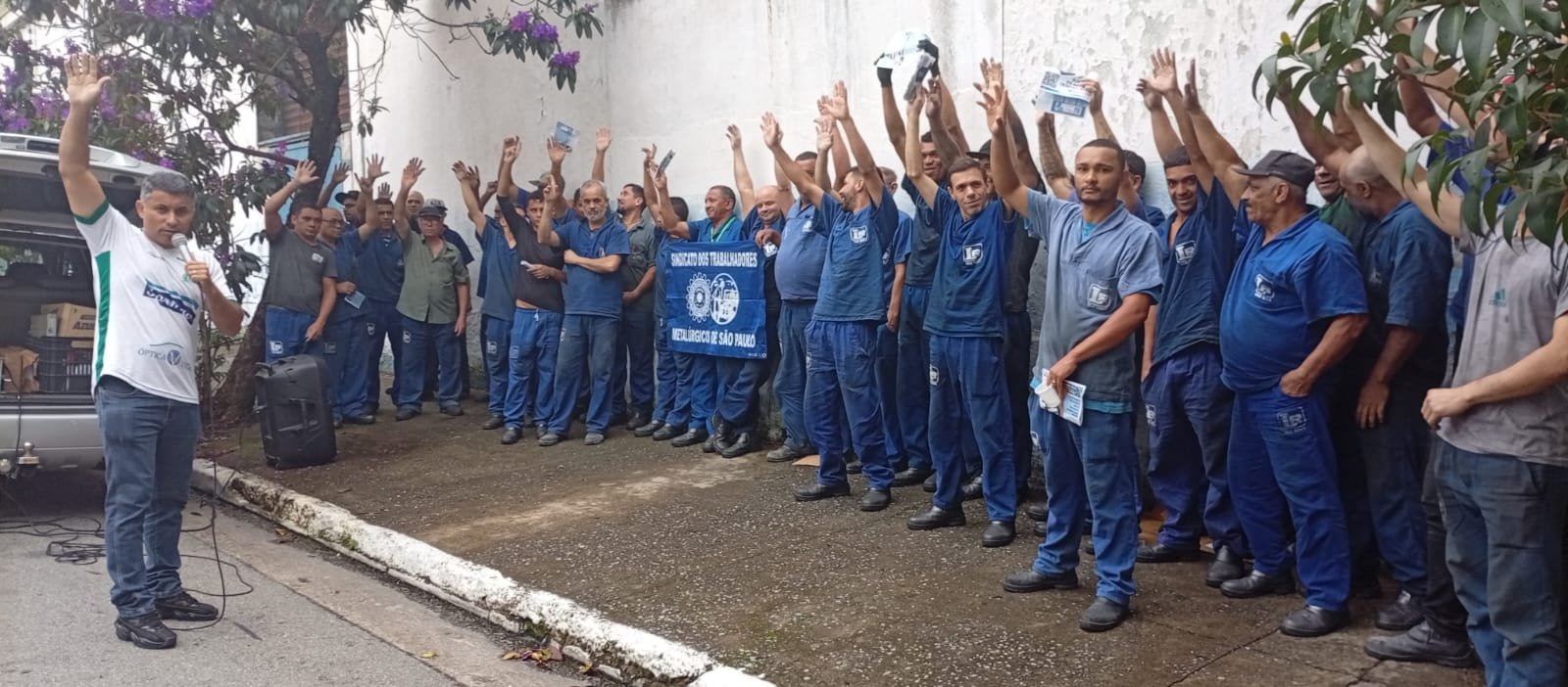 Metalúrgicos de SP levam às fábricas a vitória da isenção do IR