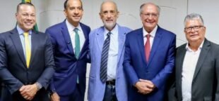 Crise no setor químico pauta encontro de sindicalistas com Alckmin