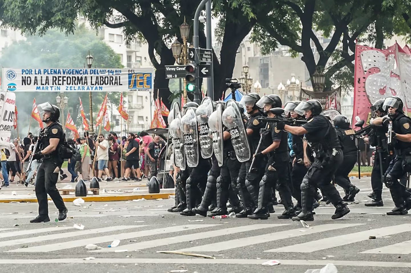 Greve na Argentina contra a Reforma trabalhista de Milei Greve na Argentina contra a Reforma trabalhista de Milei