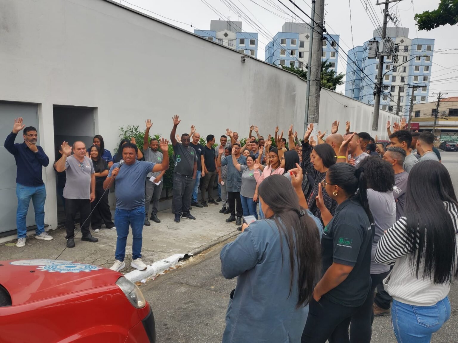 Curió na B.lux – aprovação da PLR 2026