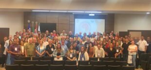 O encontro 'Passando a Limpo Pelas Bases' discute negociacões coletivas e a importância da Campanha Salarial de 2026/27.