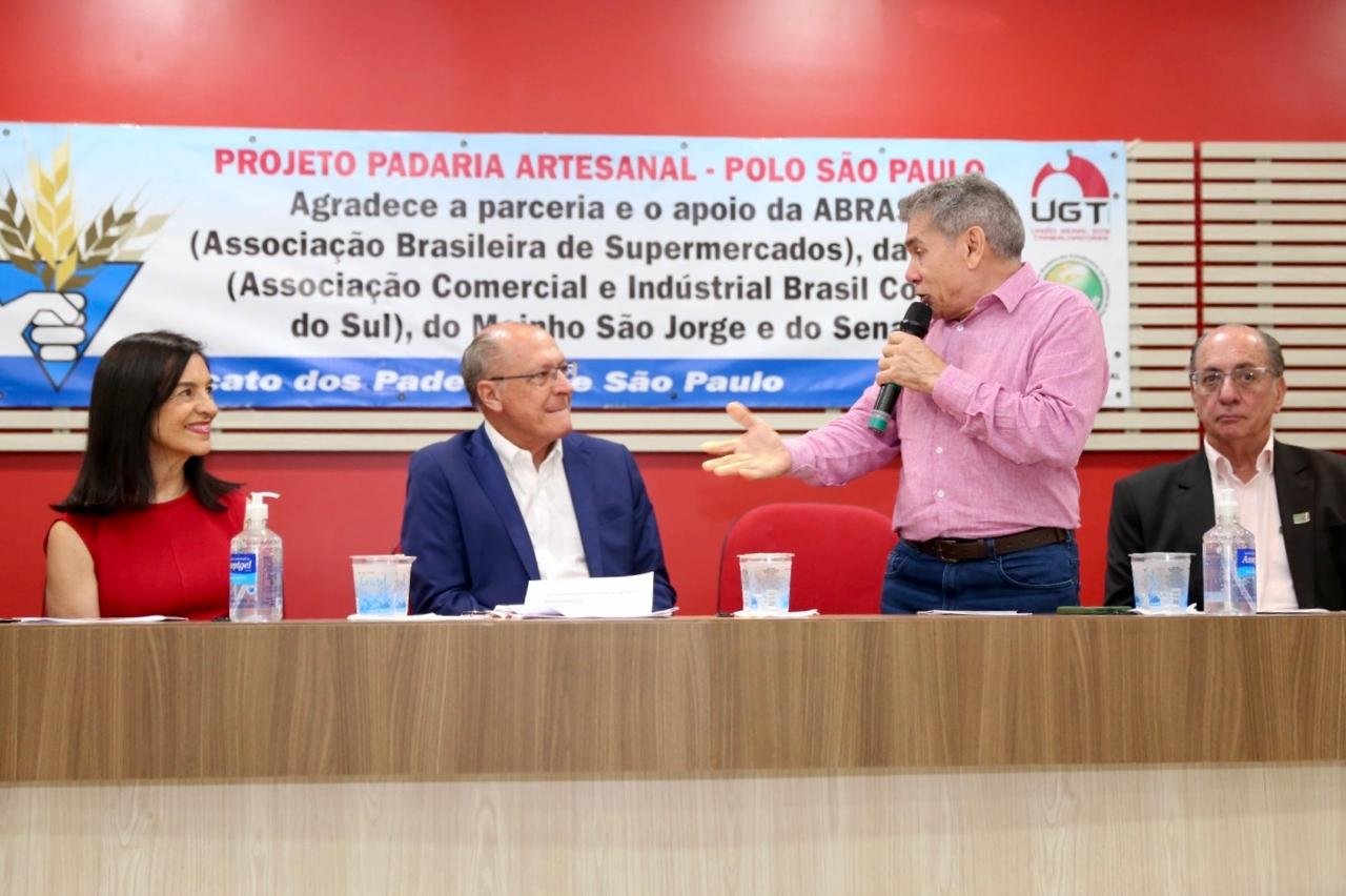 Lu e Geraldo Alckmin, Chiquinho Pereira, presidente do Sindicato dos Padeiros de SP e Ricardo Patah, presidente da UGT Lu e Geraldo Alckmin, Chiquinho Pereira, presidente do Sindicato dos Padeiros de SP e Ricardo Patah, presidente da UGT