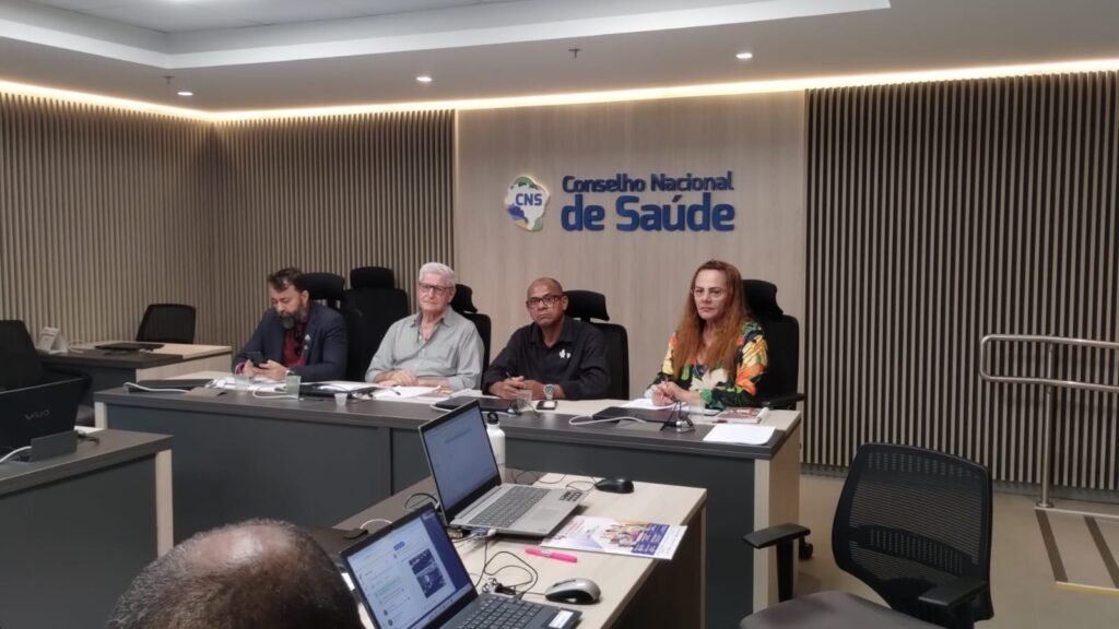 Dirigente da Fequimfar participa de reunião da CISTT em Brasília
