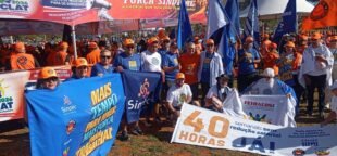 Os comerciários do Rio Grande do Sul se uniram na CONCLAT 2026 para lutar pelos direitos dos trabalhadores e valorizar o trabalho.