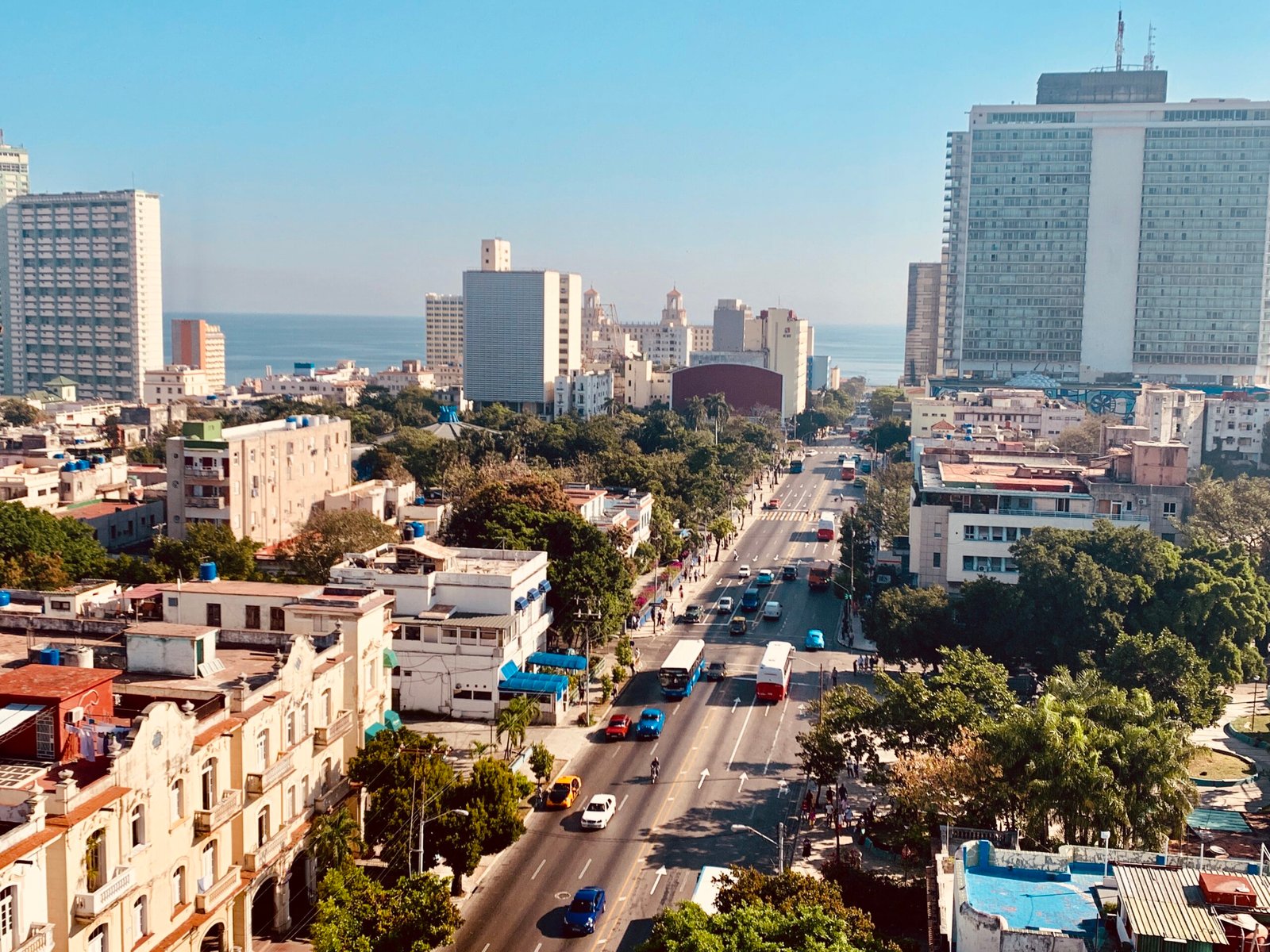 Avenida 23 em Havana, Cuba. Foto de 4 de março de 2019, Tacorontey
