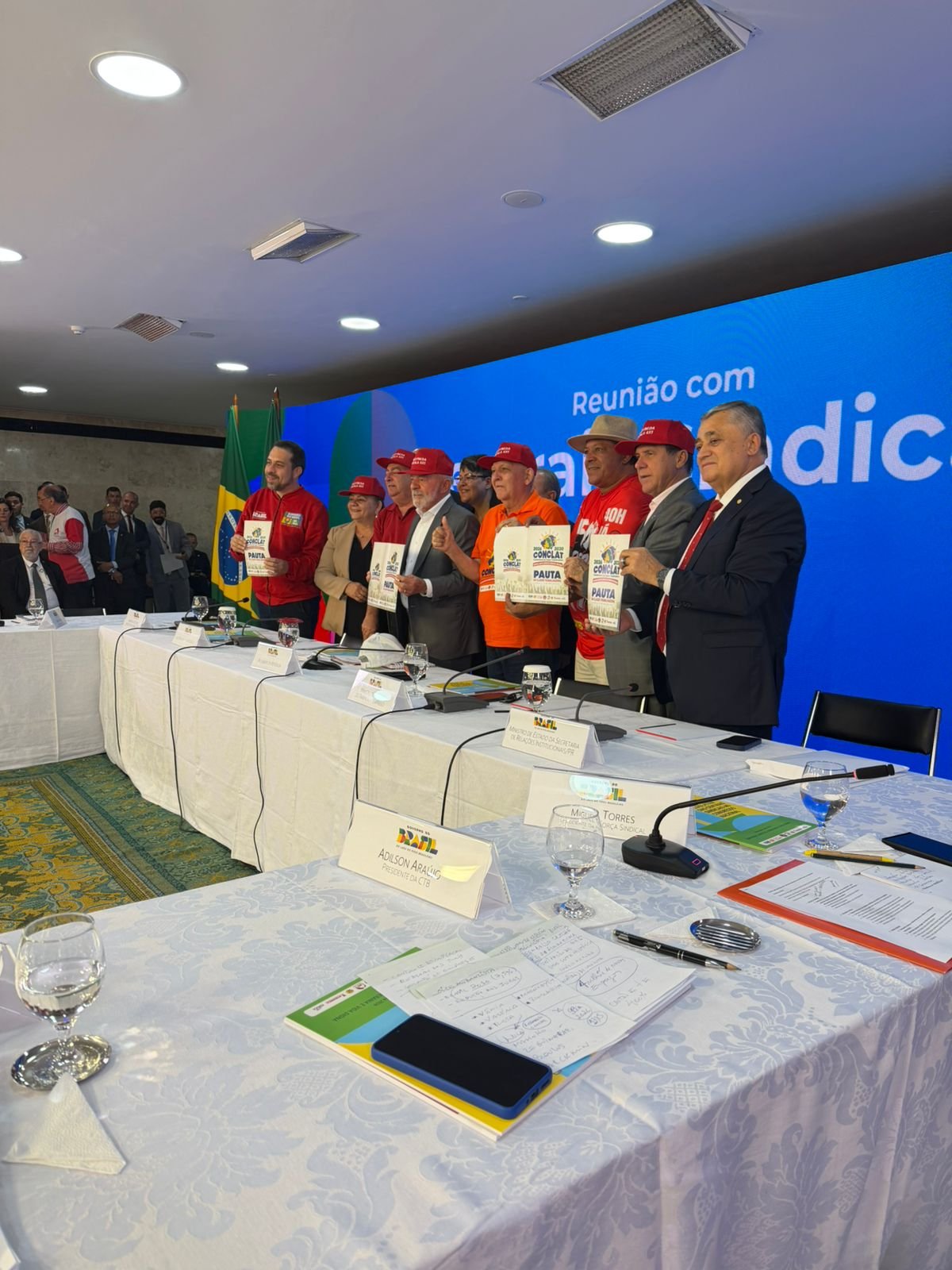 Presidentes das centrais com Lula pelo Fim da Escala 6x1