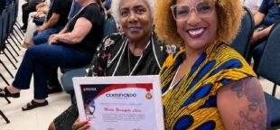 Maria Rosângela é homenageada em congresso sindical