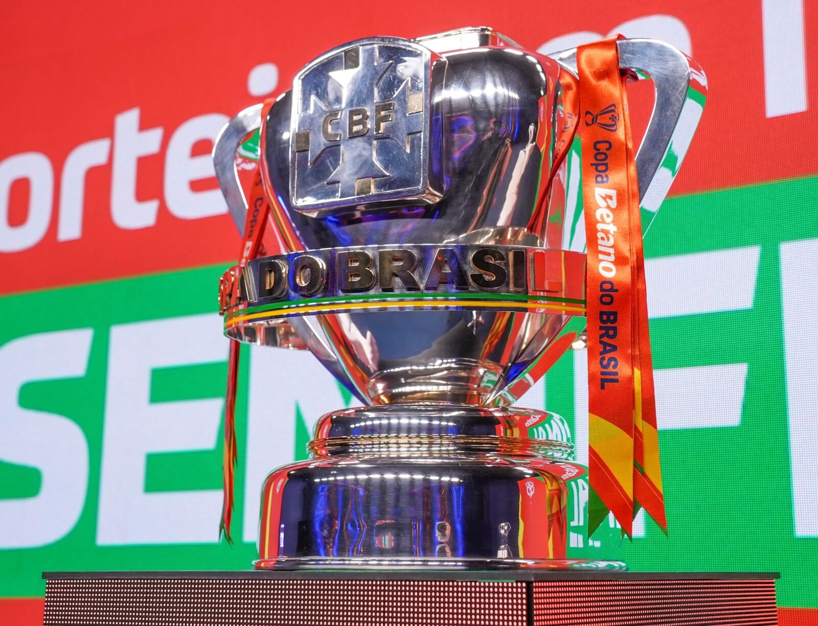 Clássicos e equilíbrio marcam oitavas da Copa do Brasil