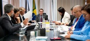 MTE debate jornada menor e fim da escala 6x1 com LATAM