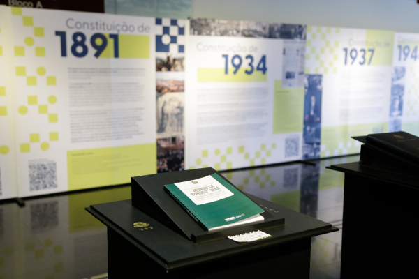 TST celebra 80 anos com exposição histórica