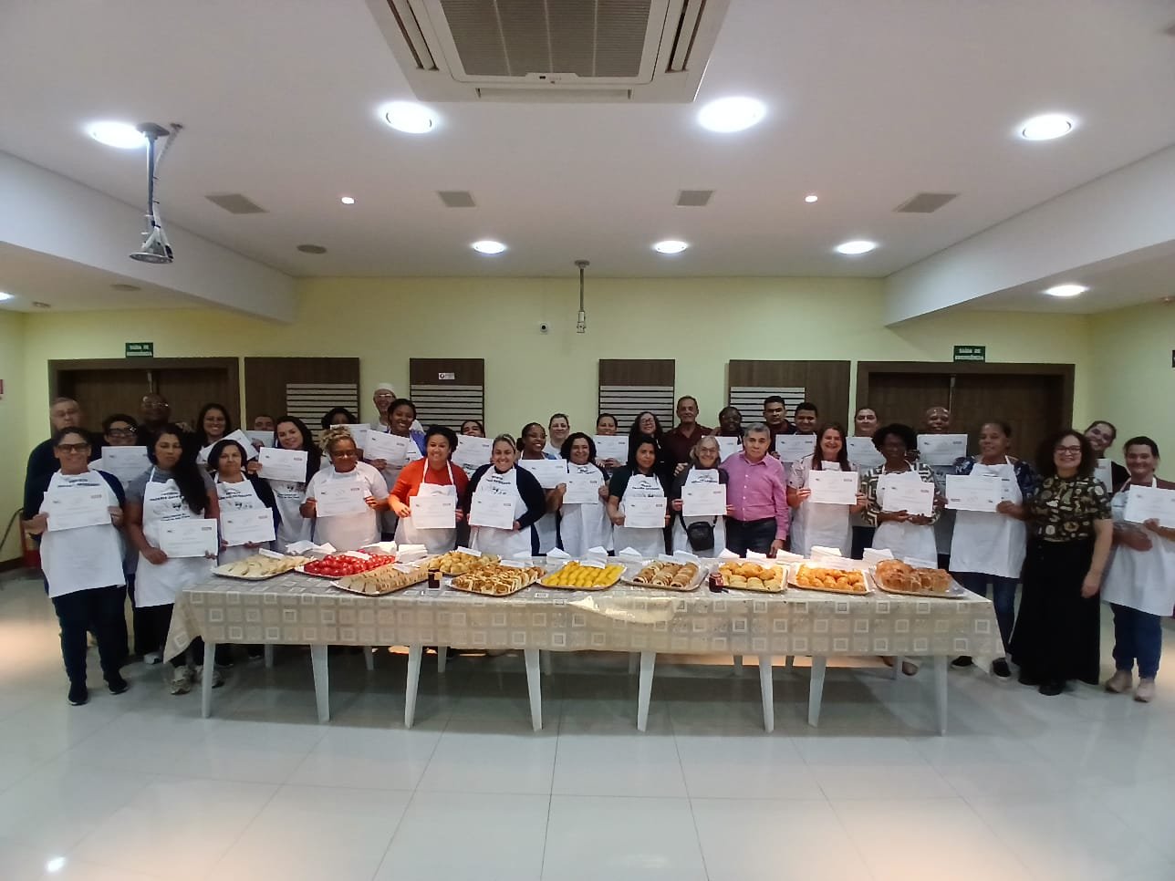 O Projeto Padaria Artesanal ensina a produção de pães nutritivos e promove a inclusão social através da panificação. O Projeto Padaria Artesanal ensina a produção de pães nutritivos e promove a inclusão social através da panificação.