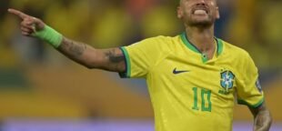 Neymar deve reassumir camisa 10 na Copa do Mundo