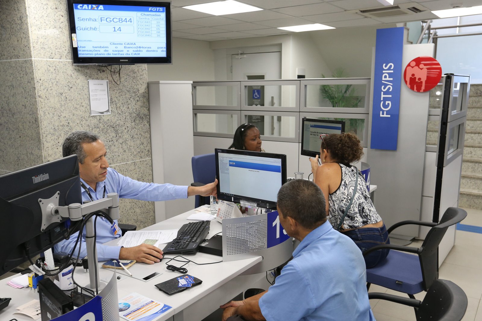 Emprego no setor público foi um dos responsáveis para manutenção da taxa de desemprego baixa