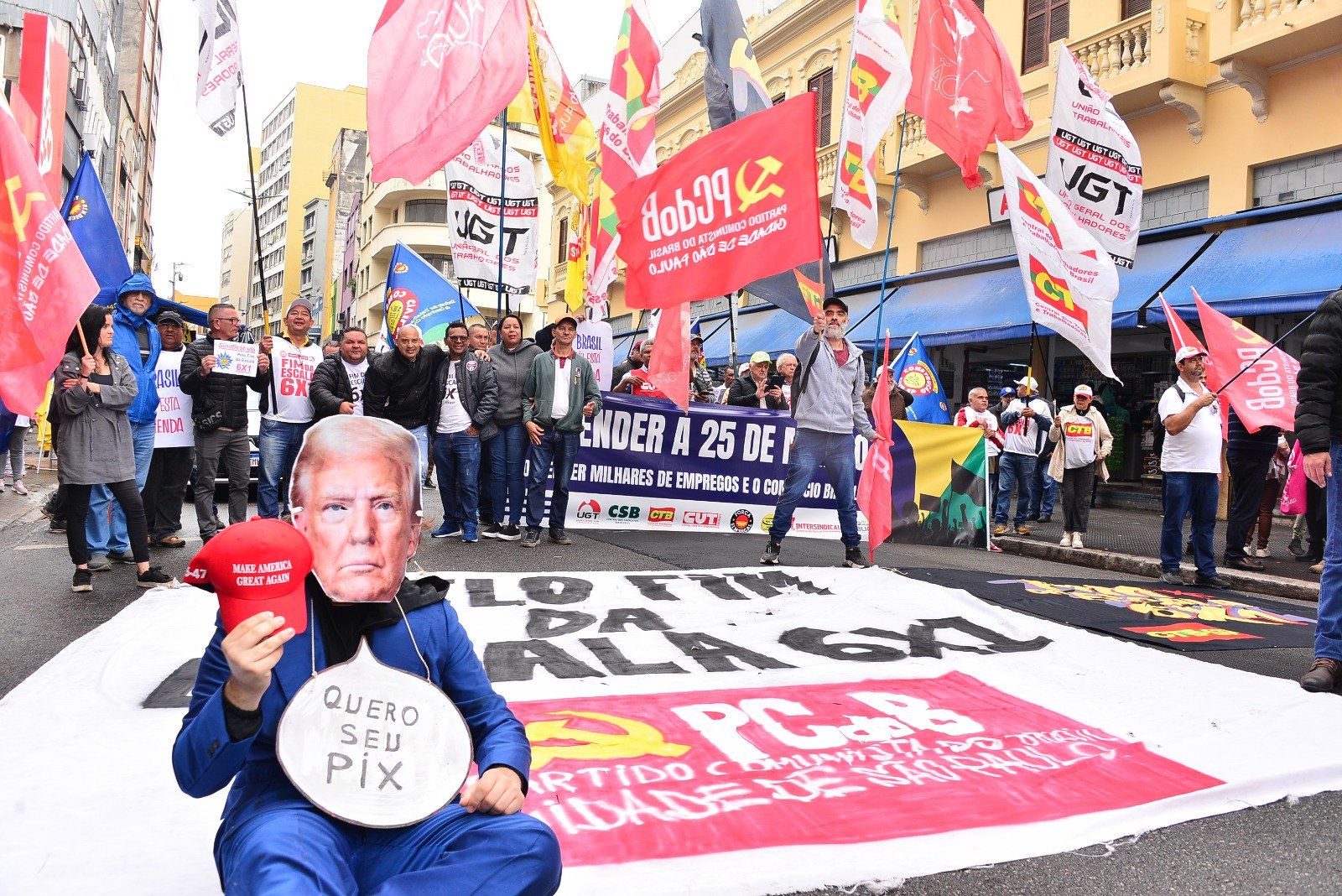 Ato na 25 de Março em defesa do PIX destaca a importância da soberania nacional e dos direitos dos trabalhadores em São Paulo Foto: Fábio Mendes
