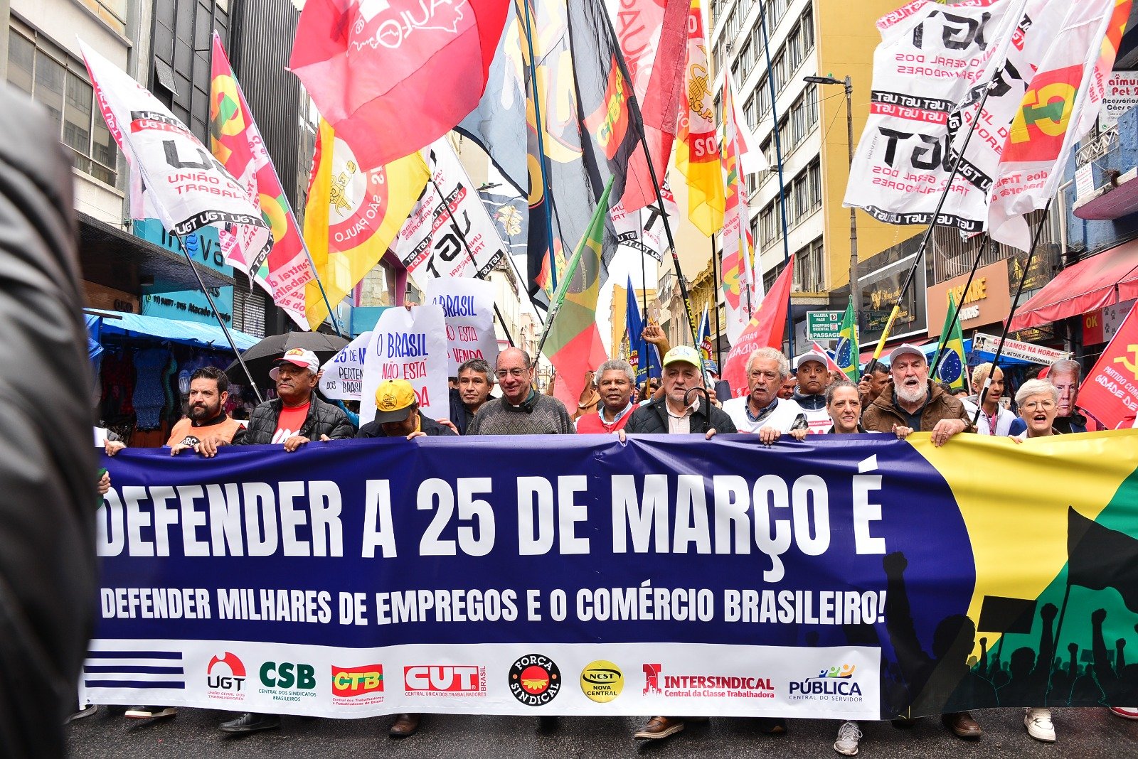 Ato na 25 de Março em defesa do PIX destaca a importância da soberania nacional e dos direitos dos trabalhadores em São Paulo.