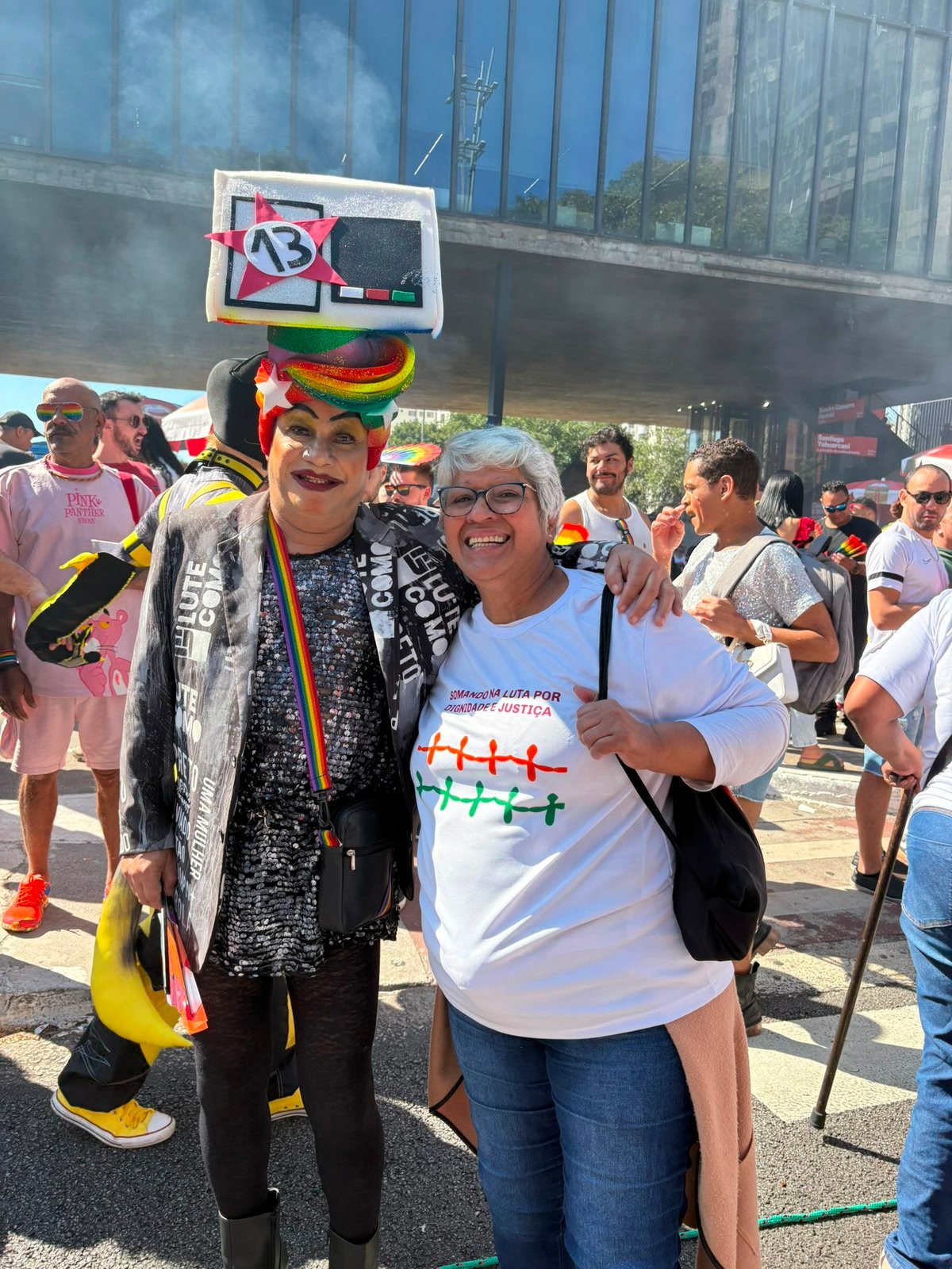 A diretora do Sindicato dos Comerciários de São Paulo, Cleonice Caetano Souza, participou da 30ª Parada do Orgulho LGBT