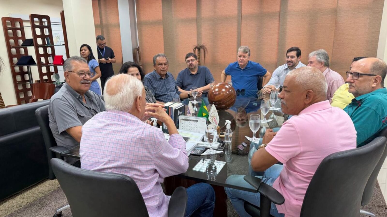Sindnapi participa de reunião estratégica do SENAI em Manaus