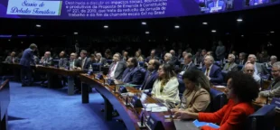 Empresários atacam PEC 6x1 no Senado; sindicatos e governo defendem