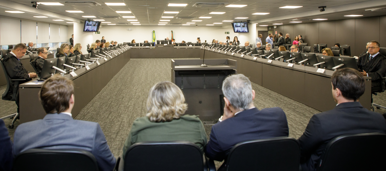 presidente do TJRS rejeita ADI da Irredutibilidade e mantém prejuízo aos educadores gaúchos
