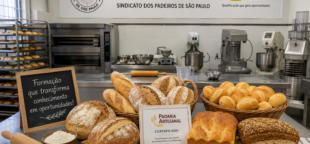 Sindicato dos Padeiros certifica nova turma da Padaria Artesanal