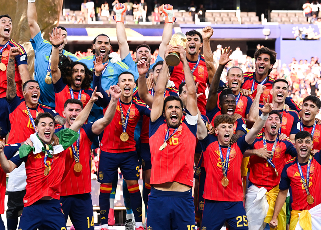 Espanha conquista a Copa do Mundo com vitória histórica