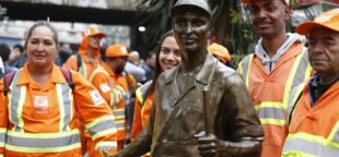 SIEMACO São Paulo reinaugura monumentos em homenagem aos trabalhadores da Limpeza na Praça Marechal Deodoro