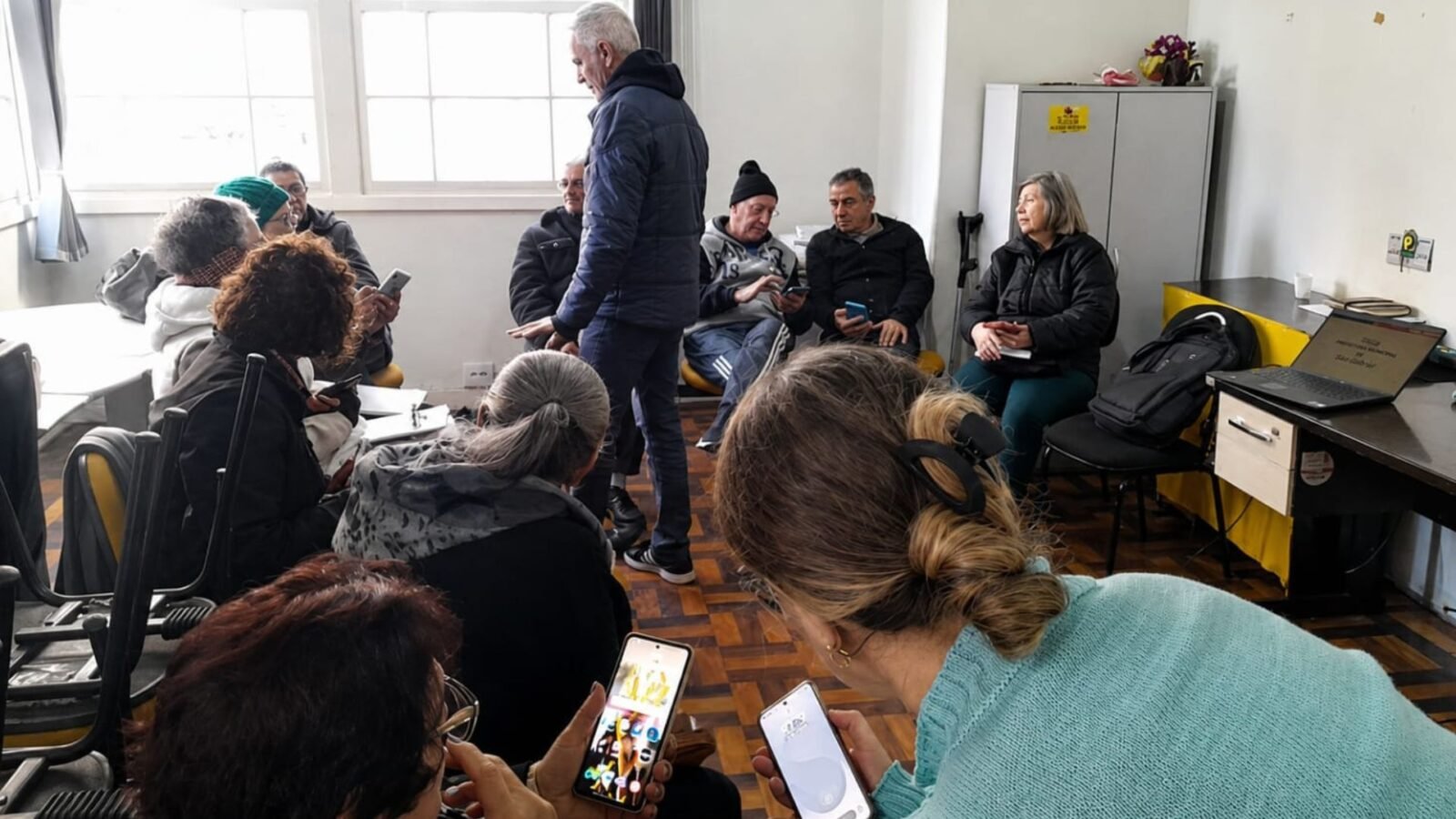 Sindnapi RS ensina idosos a evitar golpes virtuais
