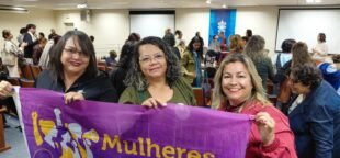 Diretoras metalúrgicas participam de seminário pela paz