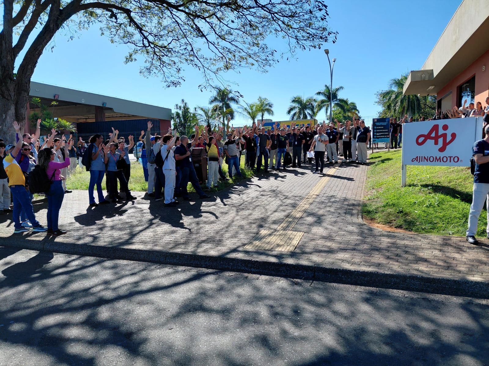 Trabalhadores da Ajinomoto obtêm reajuste salarial e incremento nos benefícios sociais.