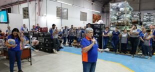 Assembleia na Brinquedos Adjoma