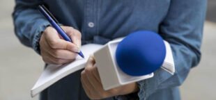 Empregos em jornais caem e assessorias avançam