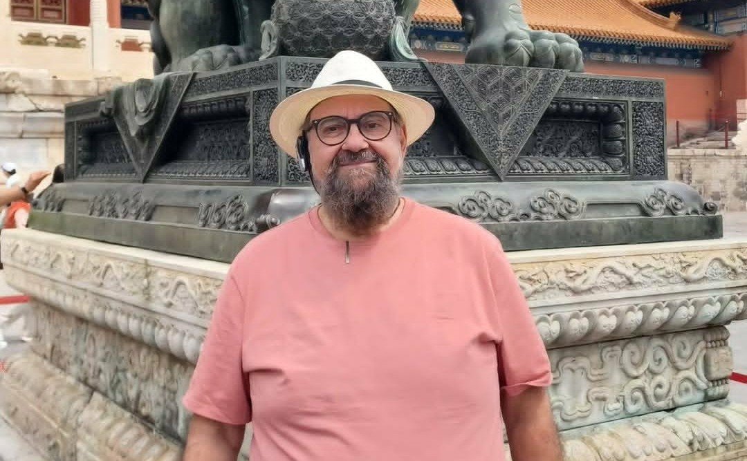 Lejeune Mirhan, sociólogo e militante do PCdoB, faleceu aos 69 anos, deixando um legado significativo na luta pela democracia. Lejeune Mirhan, sociólogo e militante do PCdoB, faleceu aos 69 anos, deixando um legado significativo na luta pela democracia.