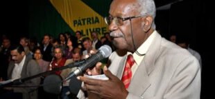 Eduardo de Oliveira e a negritude: um ícone na luta contra o racismo e na construção da identidade afro-brasileira.