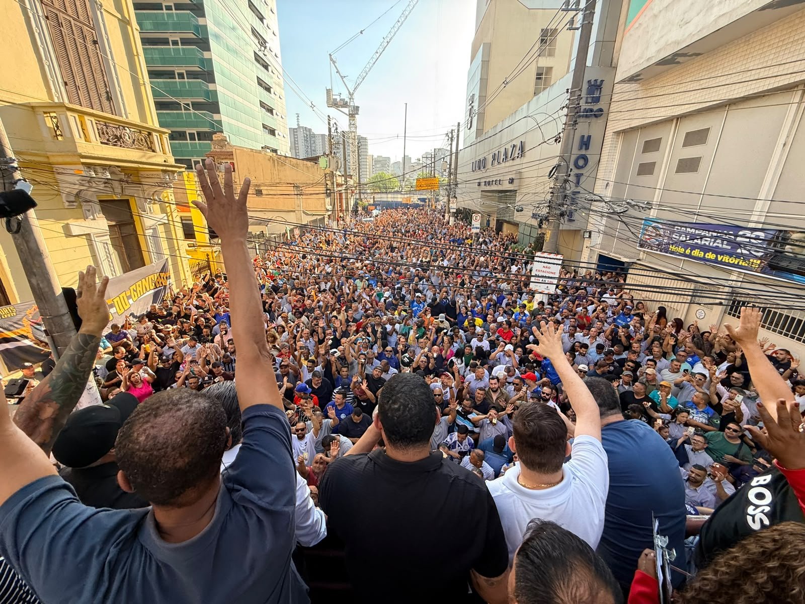 SINDMOTORISTAS garante reajuste de 5,74% na campanha