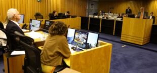 TST debate limites ao controle do uso do banheiro