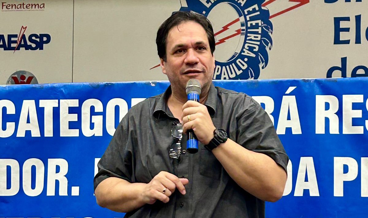 Para o Presidente do Sindicato dos Eletricitários de São Paulo, Eduardo Annunciato (Chicão), nas eleições de 2026 os trabalhadores devem votar por um Brasil democrático, soberano, desenvolvido e socialmente justo, no qual o trabalhador seja respeitado, valorizado e colocado no centro das decisões.