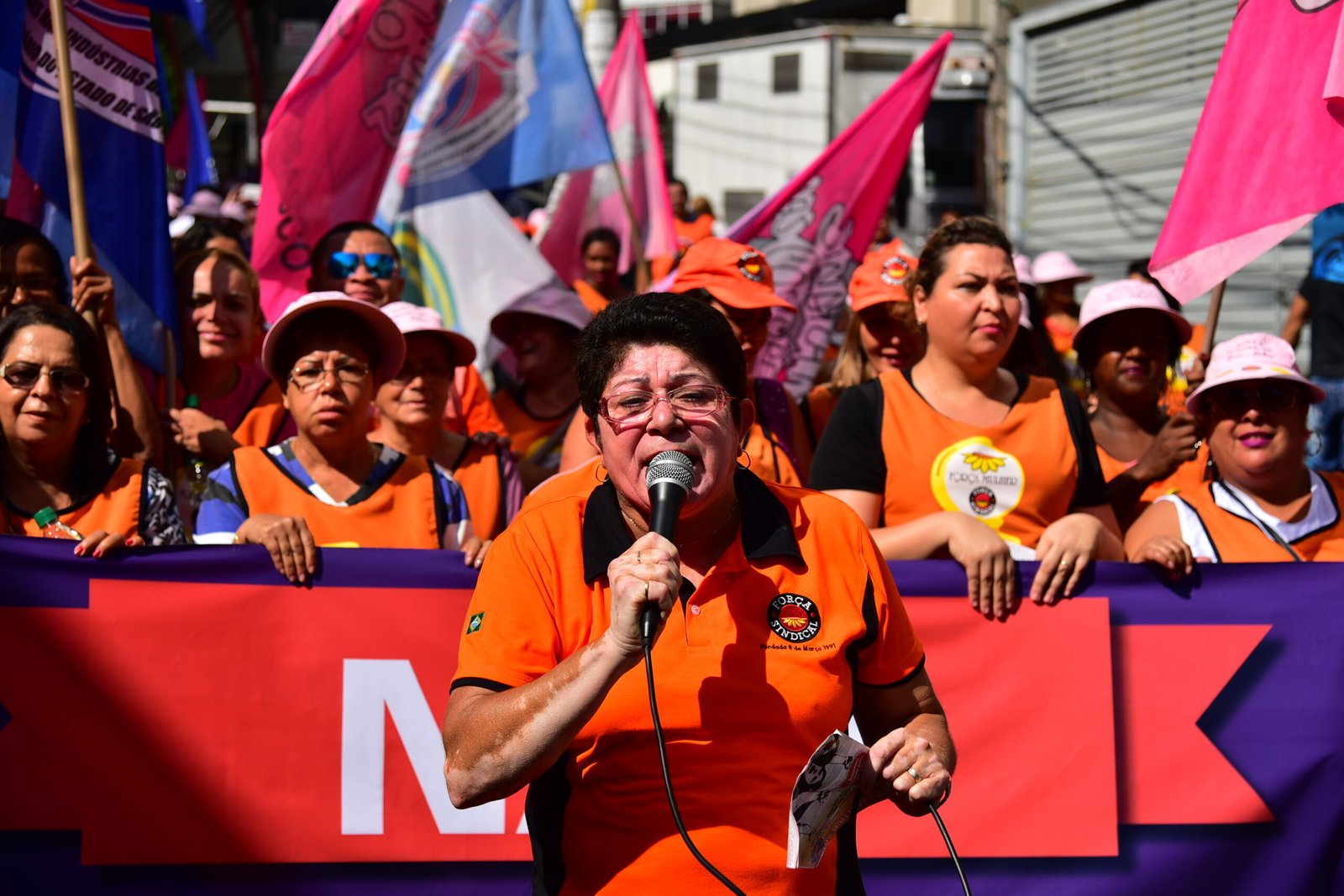 Maria Auxiliadora dos Santos fala sobre a importância de ocupar as ruas pela democracia e pelos direitos das mulheres.