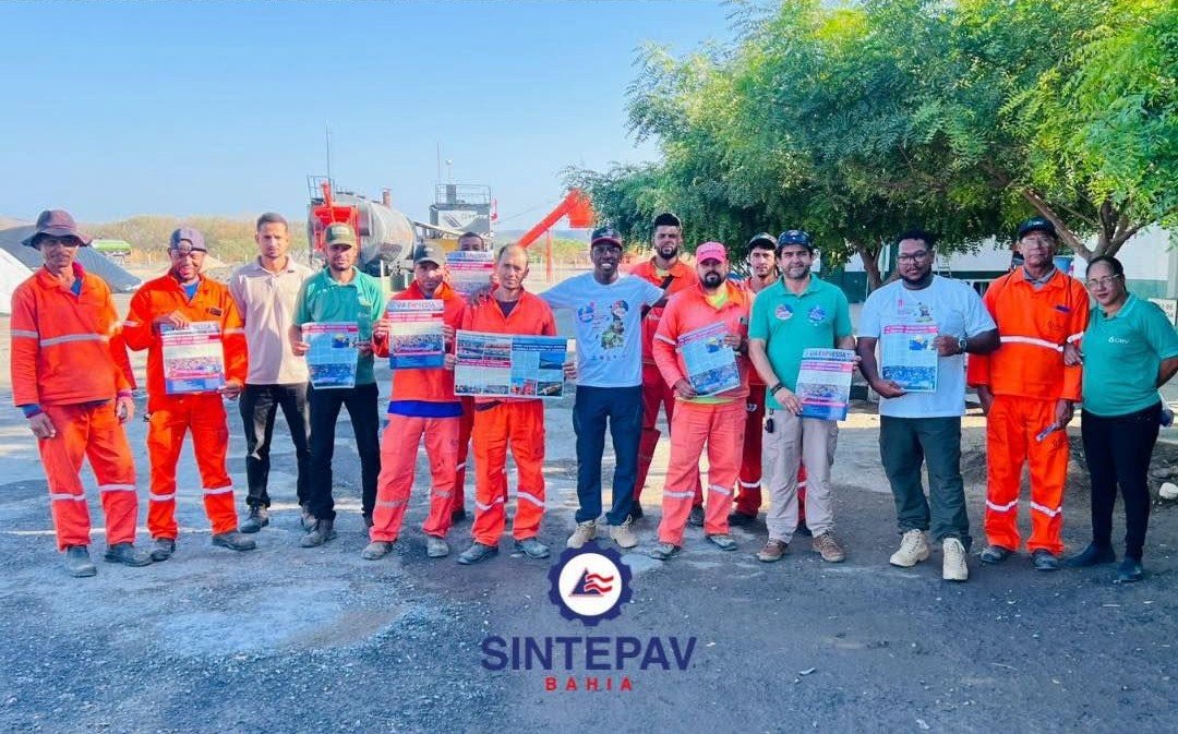 Nos dias 29 e 31 de agosto, os diretores Paulo Leite, Higor Mattos e Hélio Lino visitaram os canteiros de obras das empresas Rodocon Estradas e Rodagem, na cidade de Santa Maria da Vitória (Distrito de Água Fria), Emprenge Construtora, em Brejolândia, e CBV Estradas e Rodagem, em Ibotirama.
