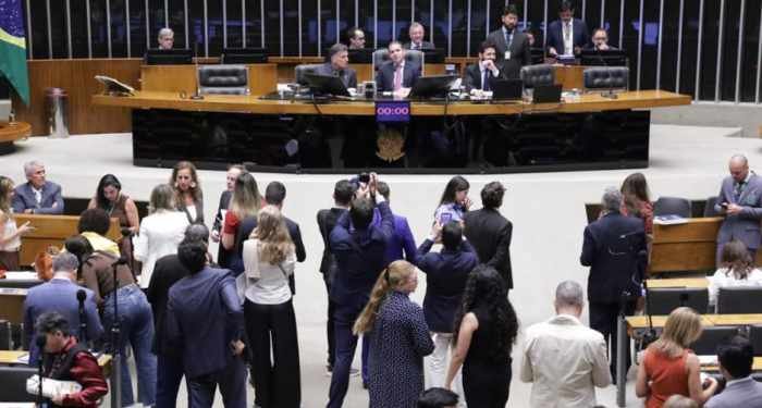Câmara aprova Convenção 190 contra assédio no trabalho