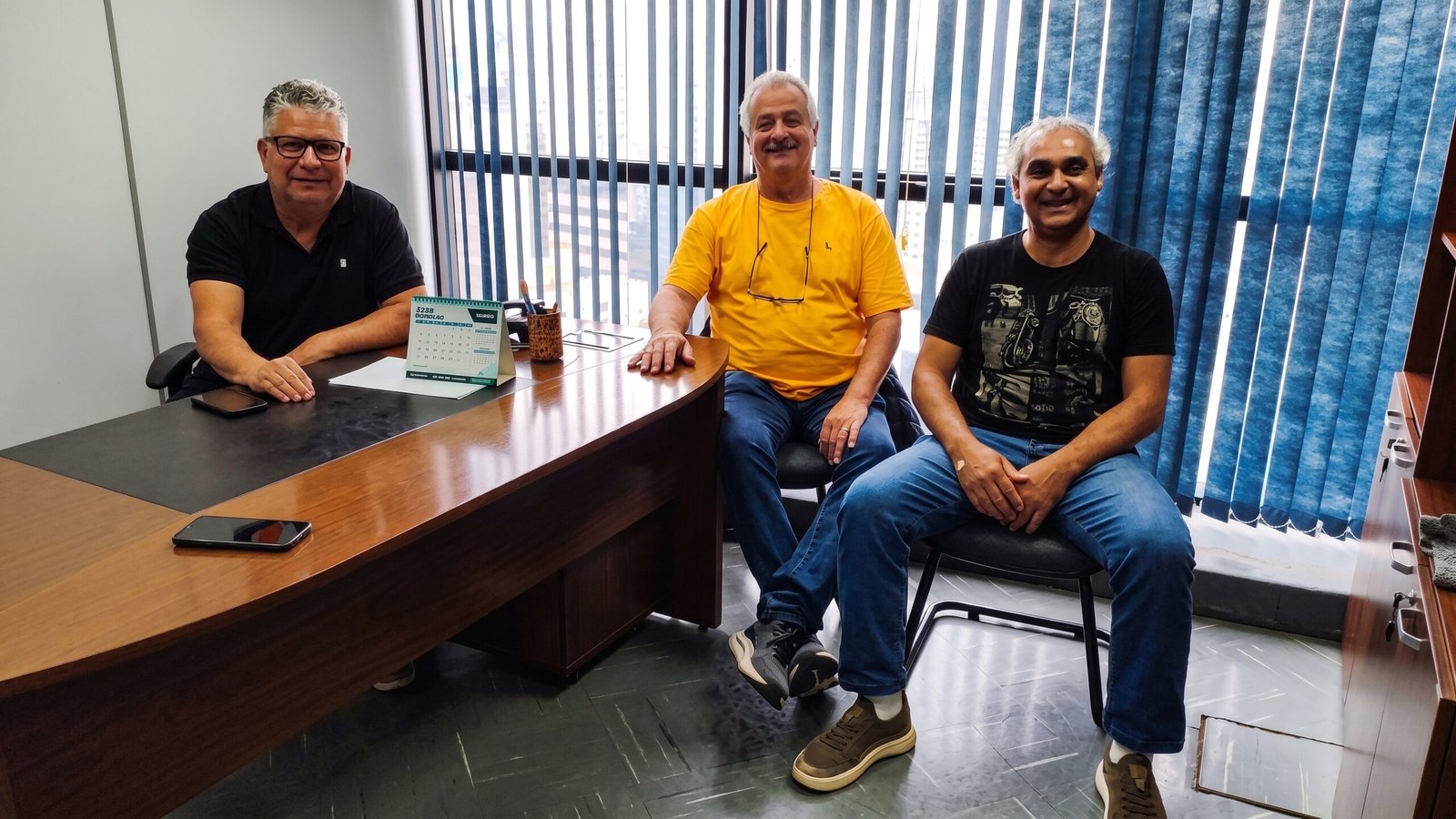 Sérgio Luiz Leite, Luís Marcelo Ferreira, Marcelinho e Roberto Carlos de Souza Medina. Representantes da Fequimfar e da FIP. Sérgio Luiz Leite, Luís Marcelo Ferreira, Marcelinho e Roberto Carlos de Souza Medina. Representantes da Fequimfar e da FIP.