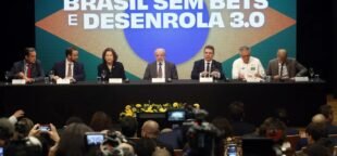 presidente Luiz Inácio Lula da Silva assinou nesta sexta-feira (25) medida provisória (MP) que determina o fim da exploração, oferta, intermediação e publicidade das chamadas bets no Brasil