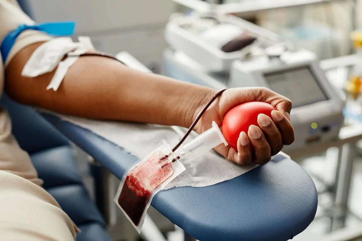 As mudanças nas regras de doação de sangue no Brasil visam aumentar a segurança e a quantidade de doadores aptos. Saiba mais! Novas regras ampliam possibilidades para doação de sangue