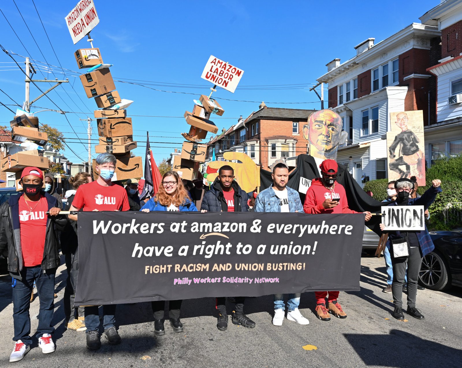 Trabalhadores da Amazon na Parada da Independência em Filadélfia, Pensilvânia, 6 de novembro de 2021. Foto de Joe Piette.