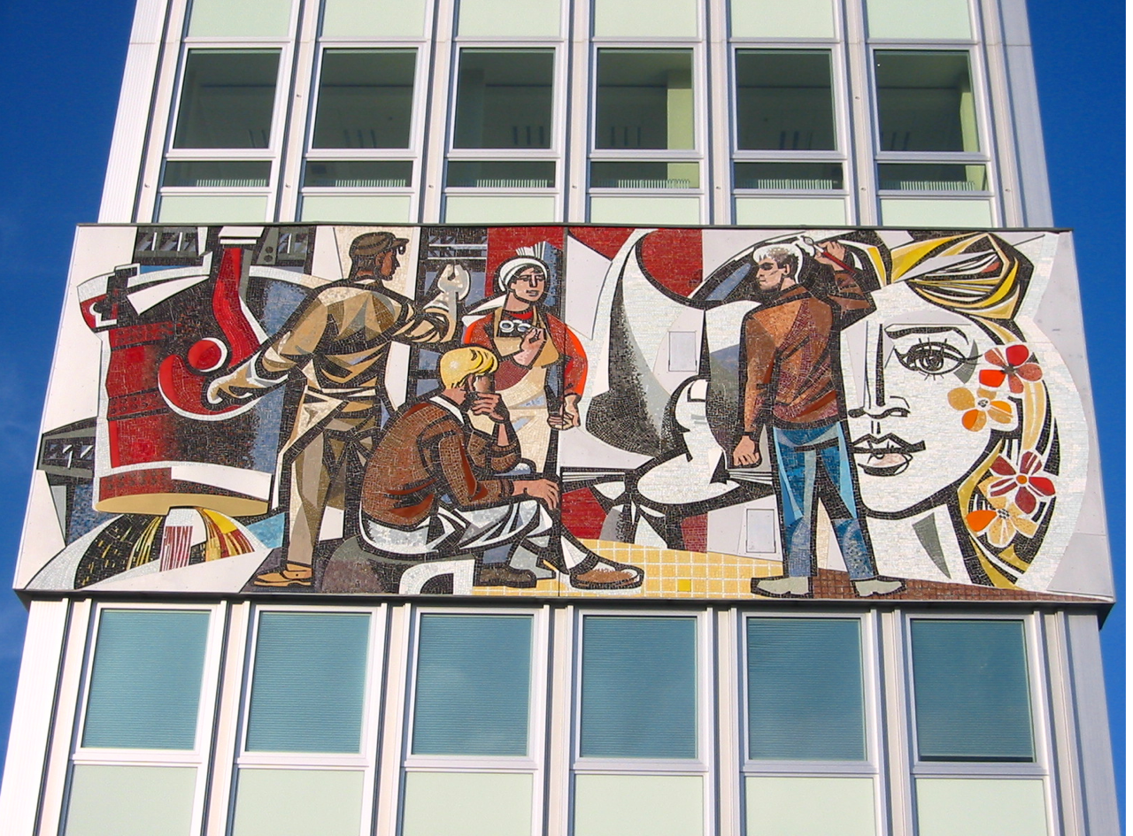 Haus des Lehrers (Casa do Professor), edifíco em Berlim-Mitte , Alemanha. Arquivo Jenny Farrell
